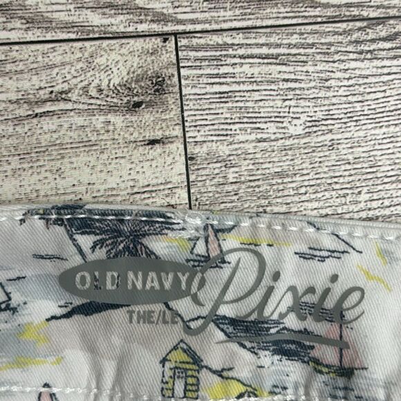 Old Navy The Pixie Tropical Print Shorts Size 2 - Picture 5 of 5